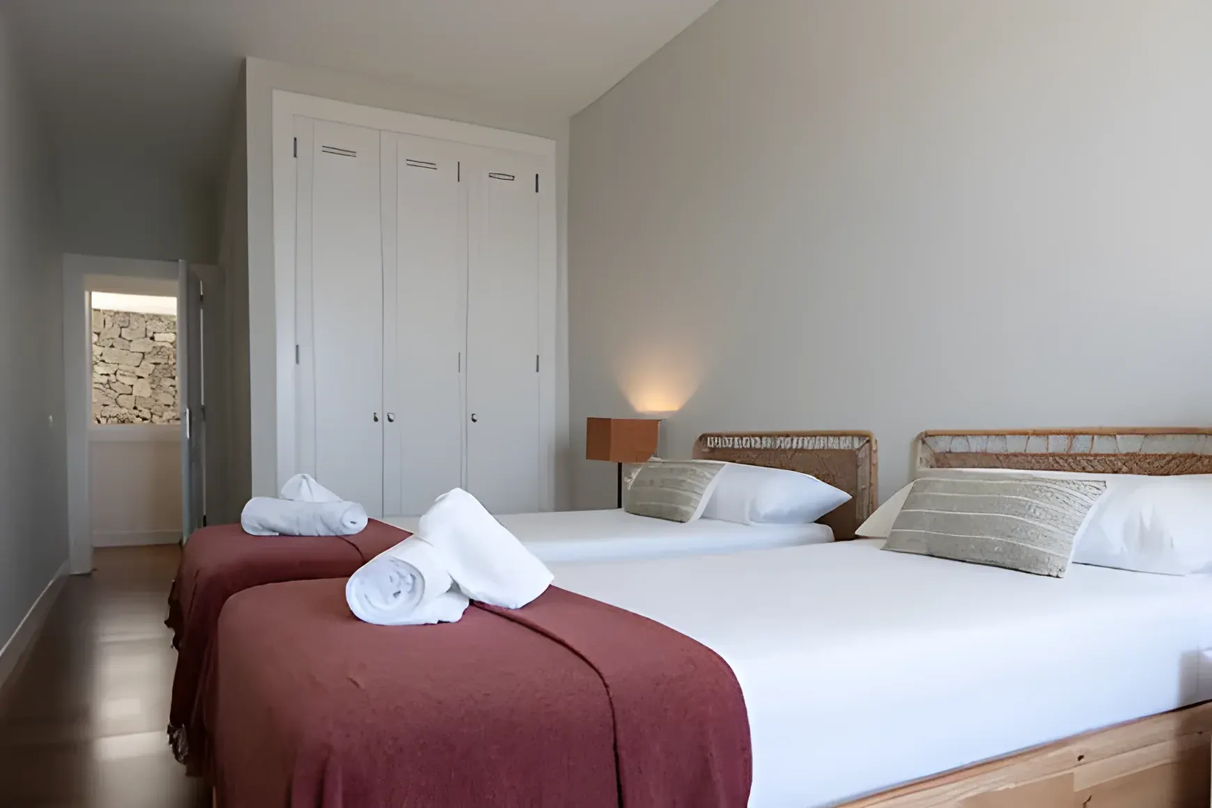 Dormitorio doble con armario
