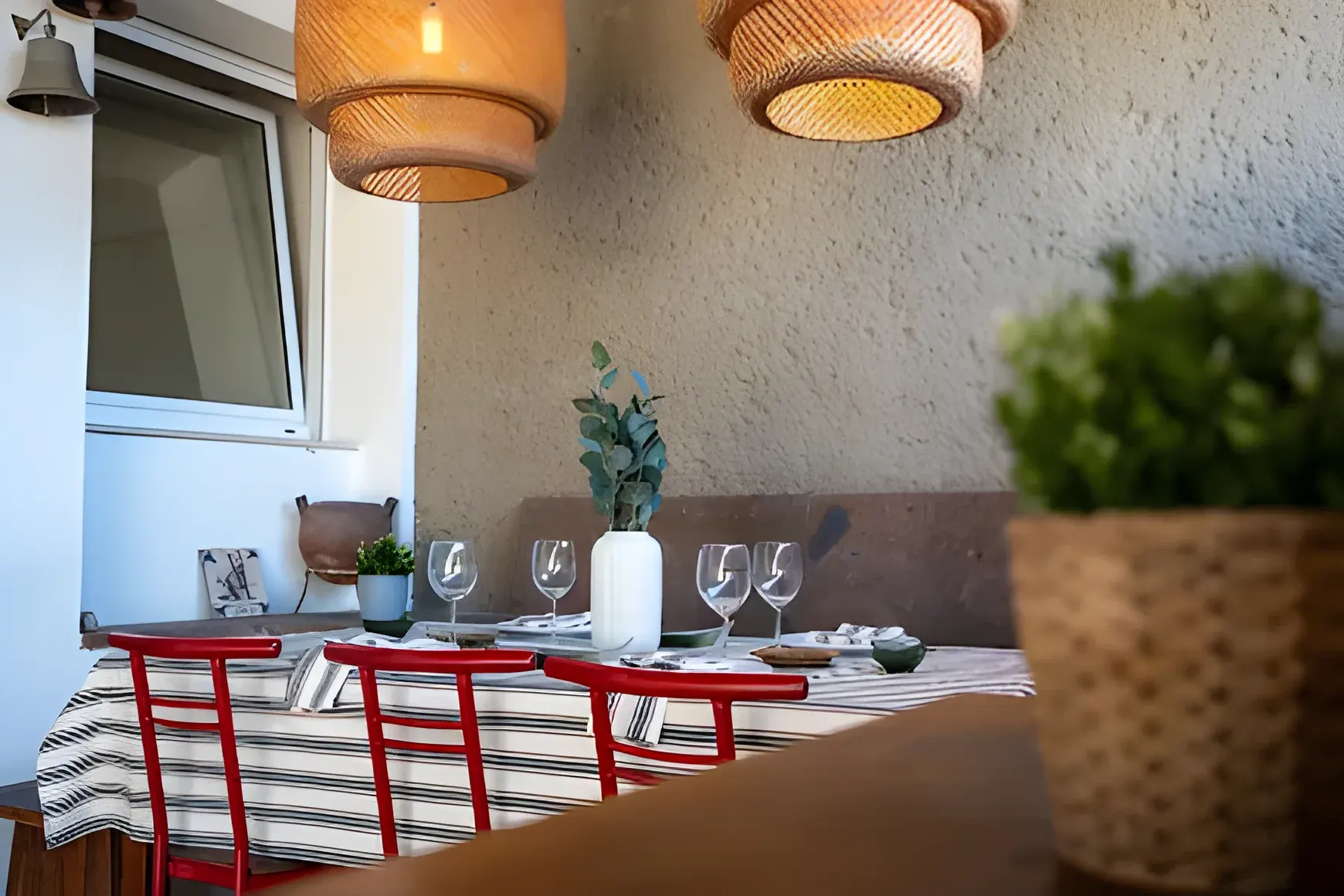 Rincón comedor exterior